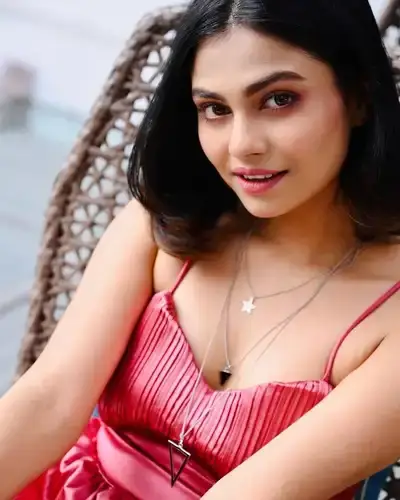 Call Girls Service in Koothattukulam